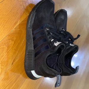 Black Nmds men's 7.5 women's 9